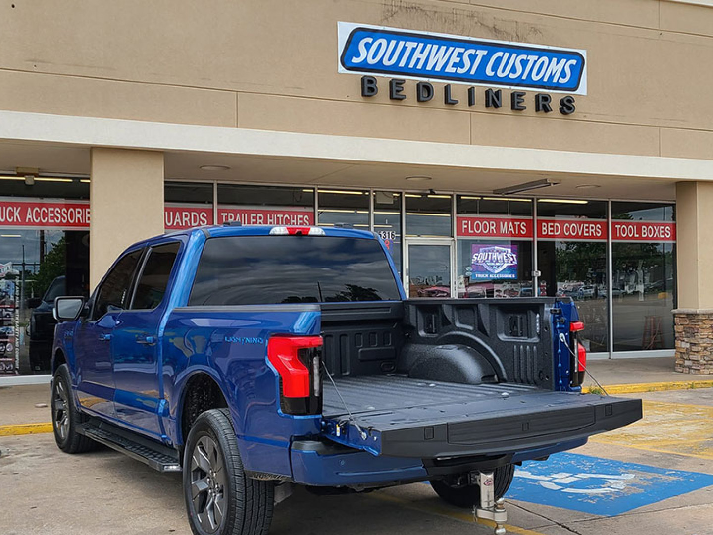 SprayIn Truck Bedliner Lawton, OK Southwest Customs Bedliners